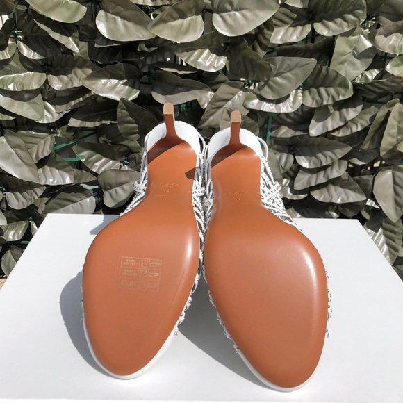 NWT Alaia Caged Bootie White (US 9) - Picture 3 of 5